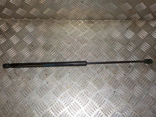 Skoda Rapid Bagklapsdæmper Med OEM Nr. 5JJ827550A Fra Skoda Ophugger