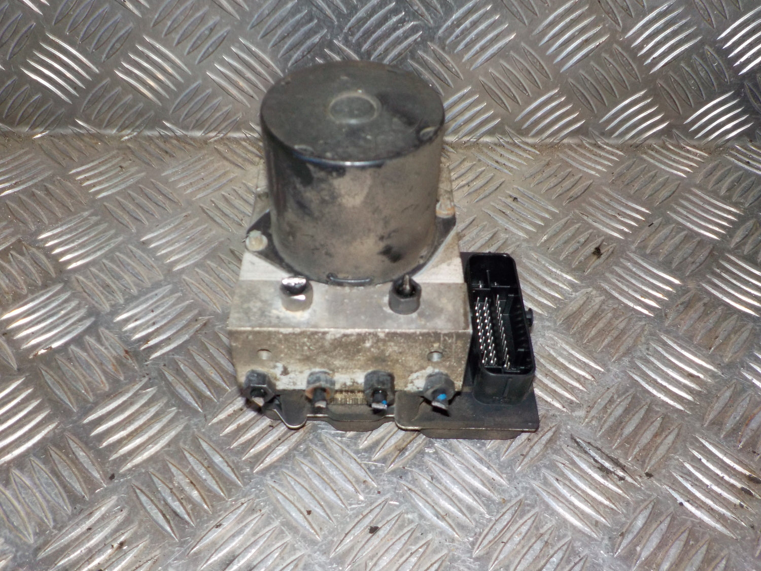 VW Polo 9N ABS Pumpe Med OEM Nr. 0265950490 Fra VW Ophugger