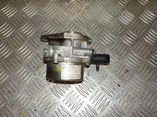 Renault Clio 4 Vacuumpumpe Med OEM Nr. 8201005306C Fra Renault Ophugger