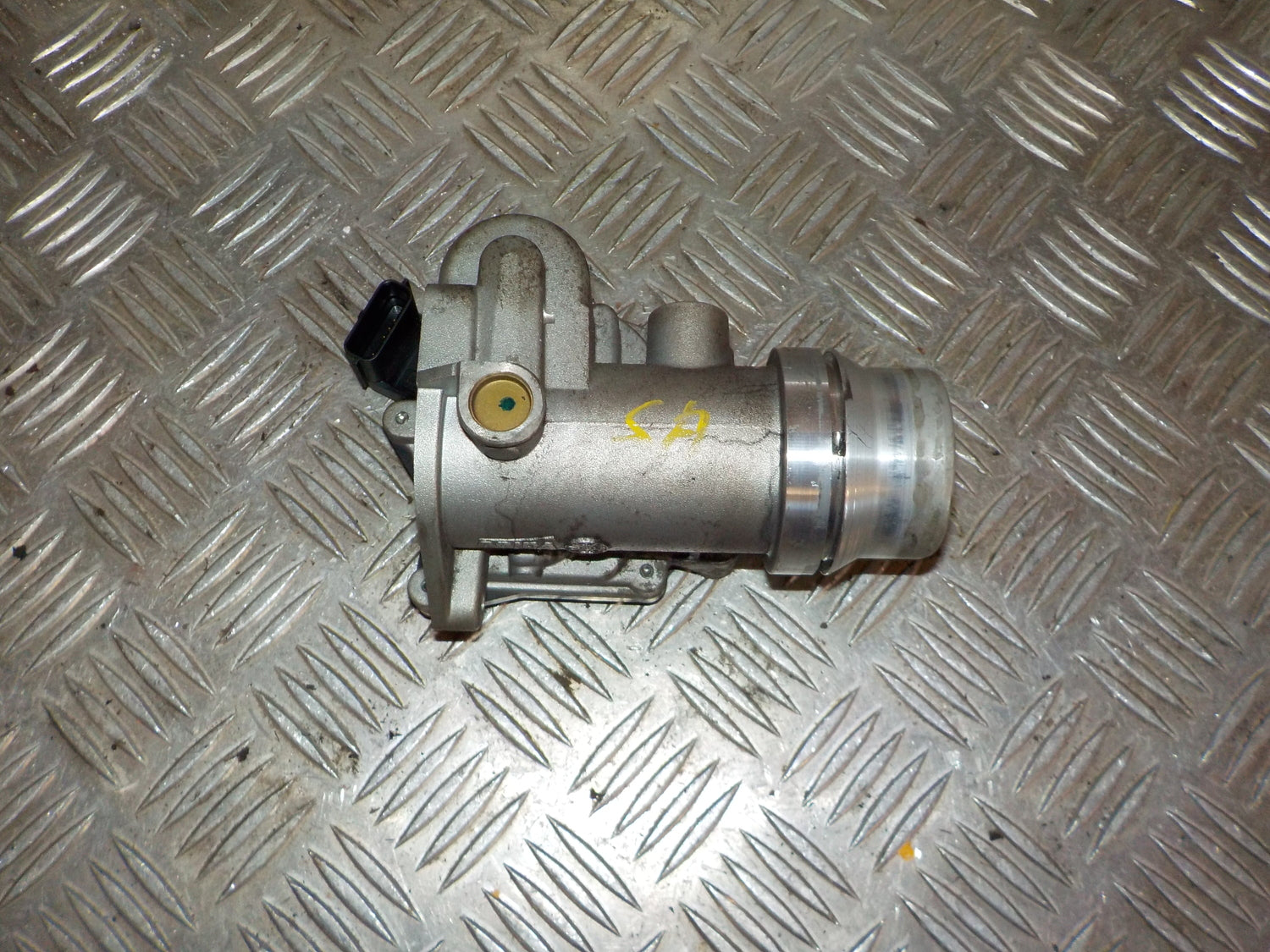 Renault Clio 4 Spjældhus Med OEM Nr. 161A09794R Fra Renault Ophugger