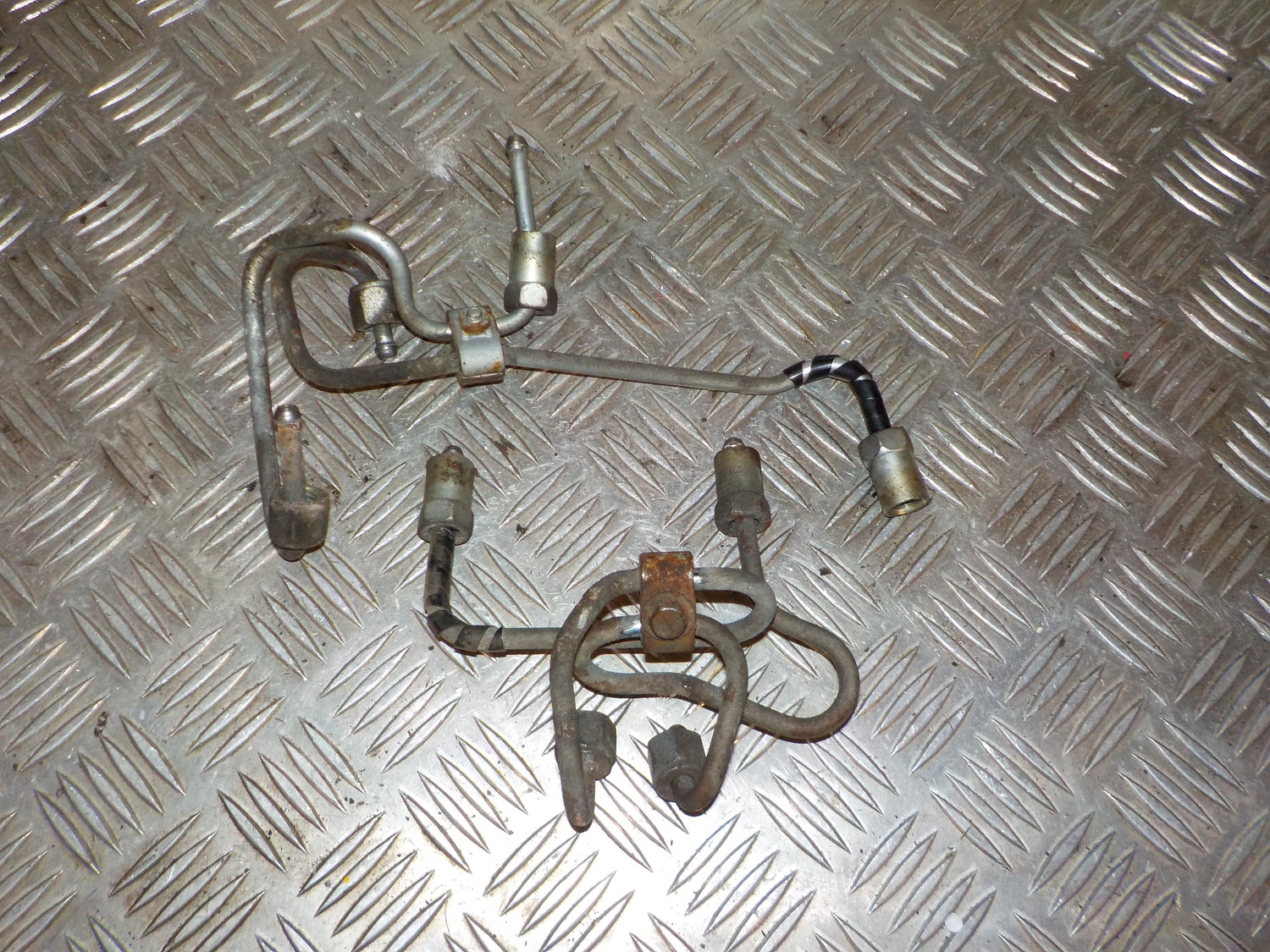 Toyota Dyna Dyserør Med OEM Nr. 2380439015 Fra Toyota Ophugger