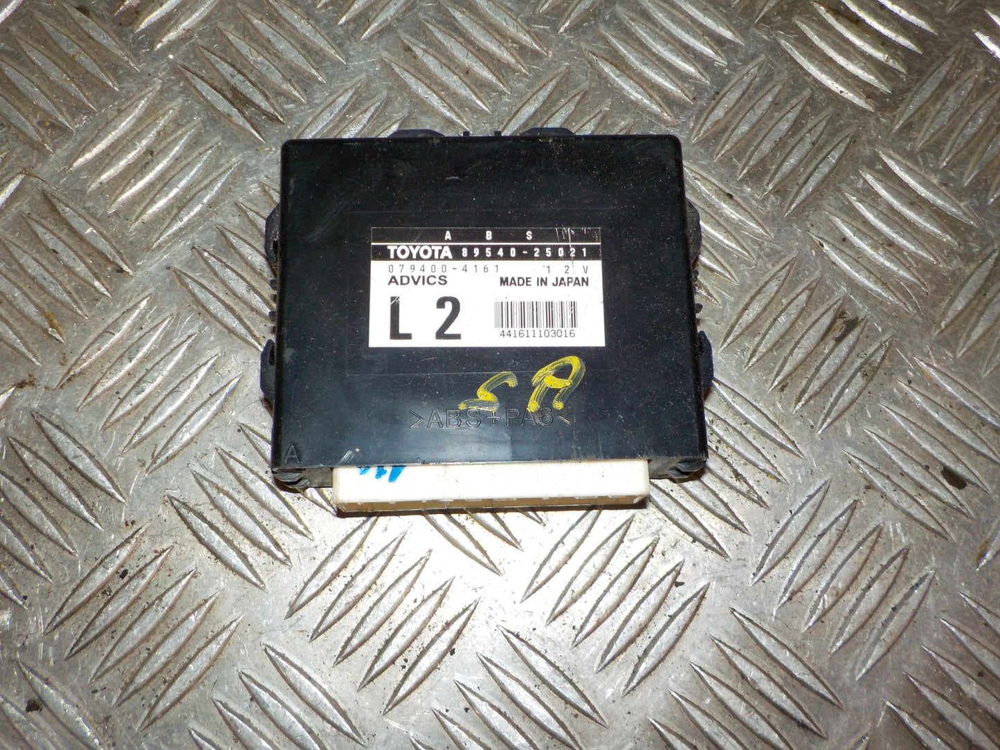 Toyota Dyna Relæ Diverse Med OEM Nr. 0794004161 Fra Toyota Ophugger