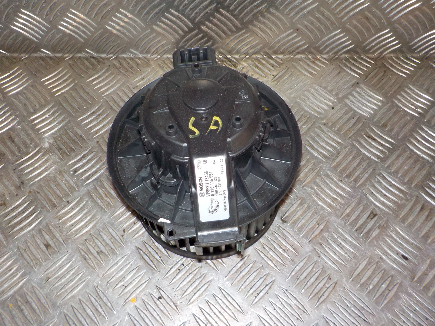 Ford Fiesta 7 Varmeblæser Med OEM Nr. 0130115551 Fra Ford Ophugger