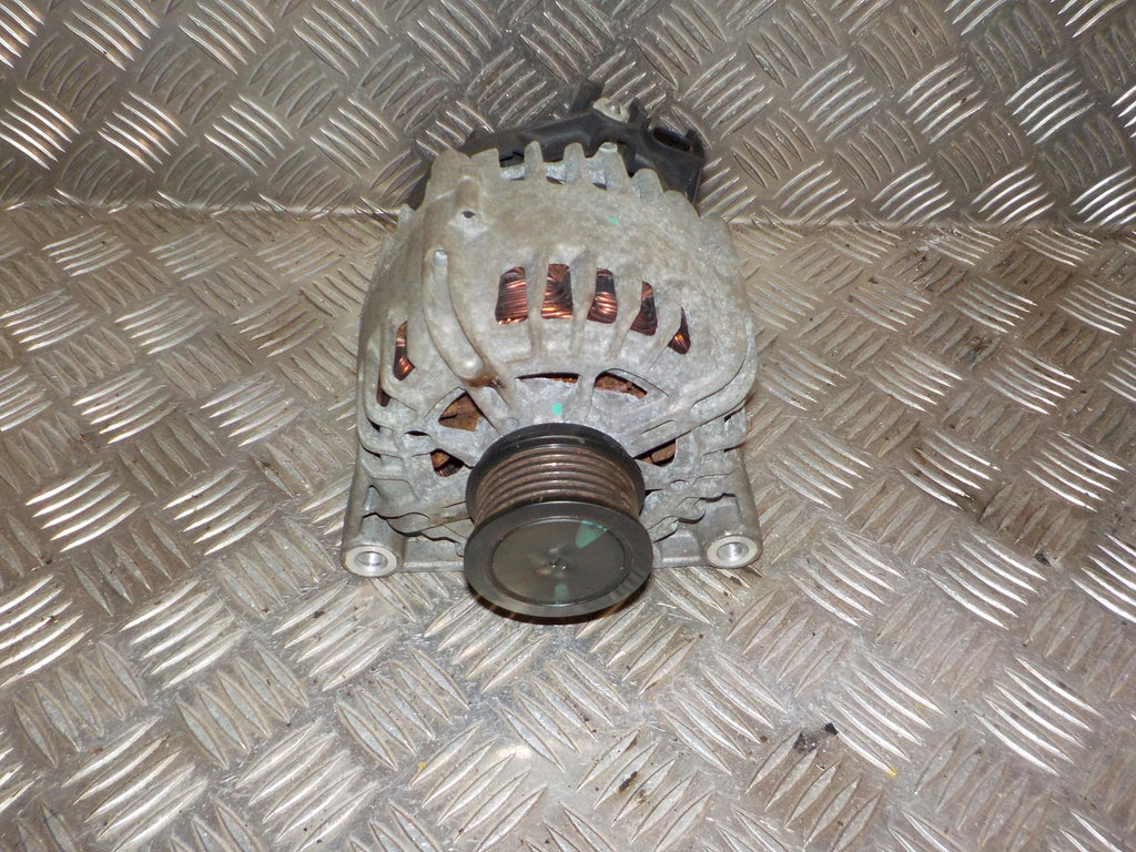 Ford Fiesta 7 Generator Med OEM Nr. AV6N10300MD Fra Ford Ophugger