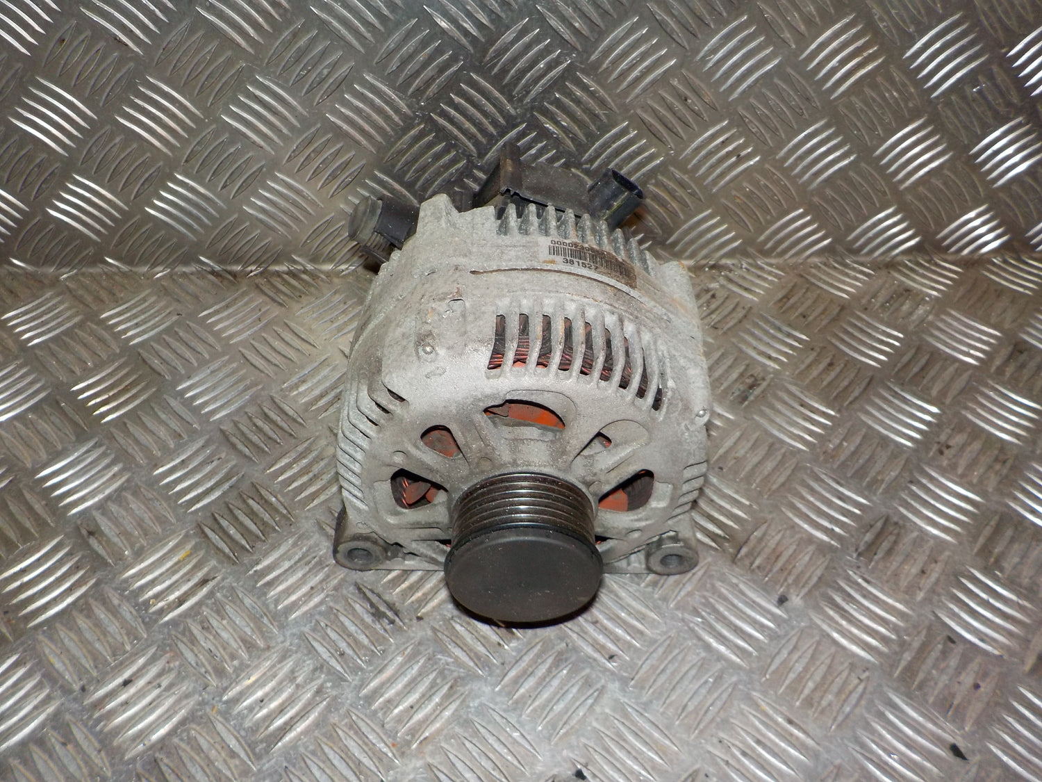 Ford Fusion 1 Generator Med OEM Nr. 1485762 Fra Ford Ophugger