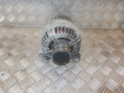 Skoda Fabia Generator Med OEM Nr. 028903028E Fra Skoda Ophugger