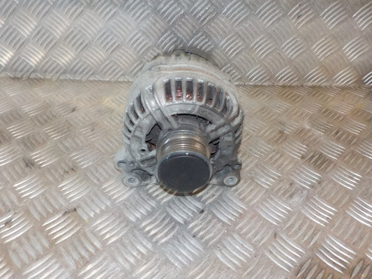 Skoda Fabia Generator Med OEM Nr. 028903028E Fra Skoda Ophugger