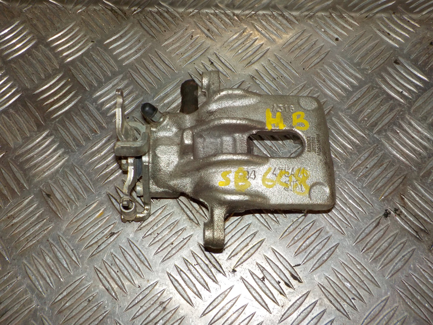 Ford Focus Bremsekaliber HB Med OEM Nr. 1478337 Fra Ford Ophugger