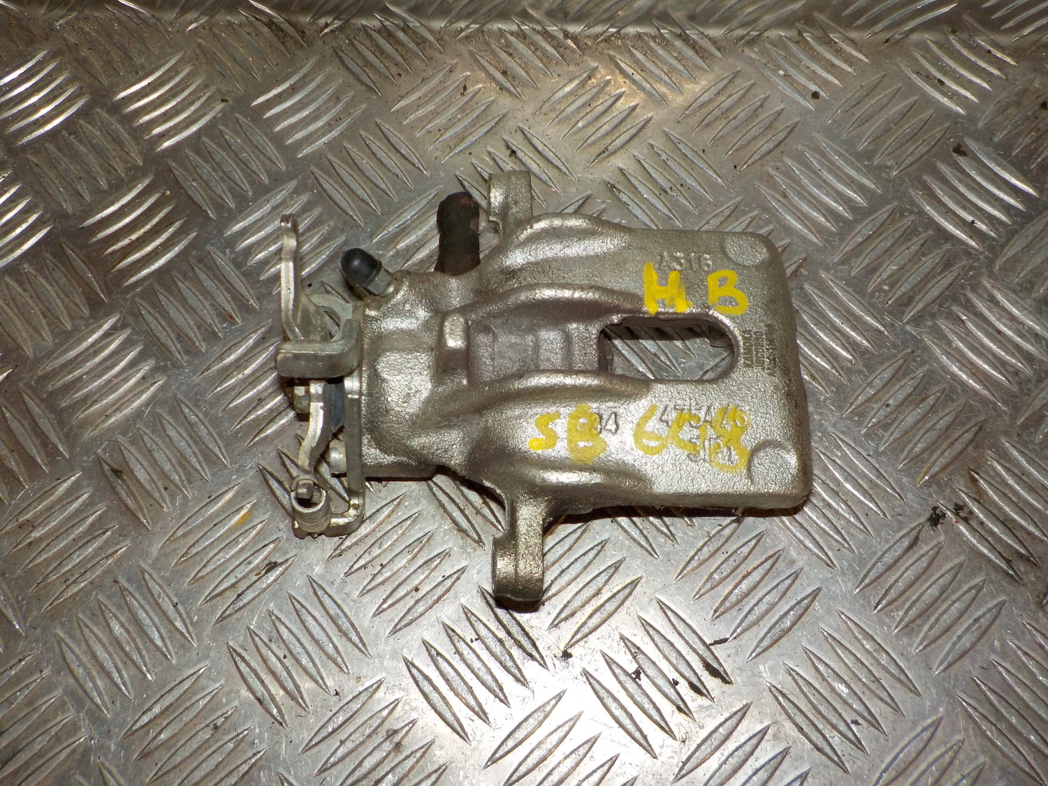 Ford Focus Bremsekaliber HB Med OEM Nr. 1478337 Fra Ford Ophugger