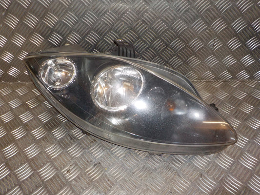 Seat Altea XL Forlygte Med OEM Nr. 5P1941006D Fra Seat Ophugger