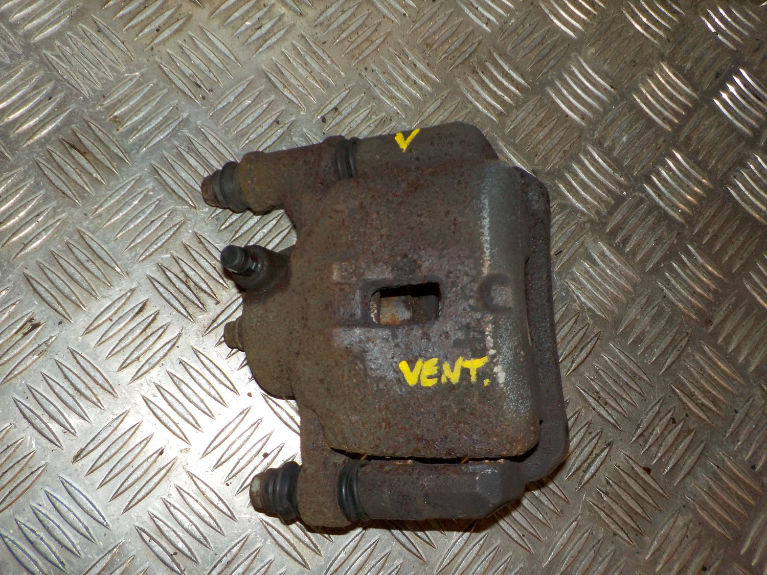 Kia Picanto Bremsekaliber Vf Med OEM Nr. 581101Y350 Fra Kia Ophugger