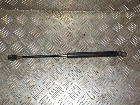 Kia Picanto Bagklapsdæmper Med OEM Nr. 817701Y010 Fra Kia Ophugger