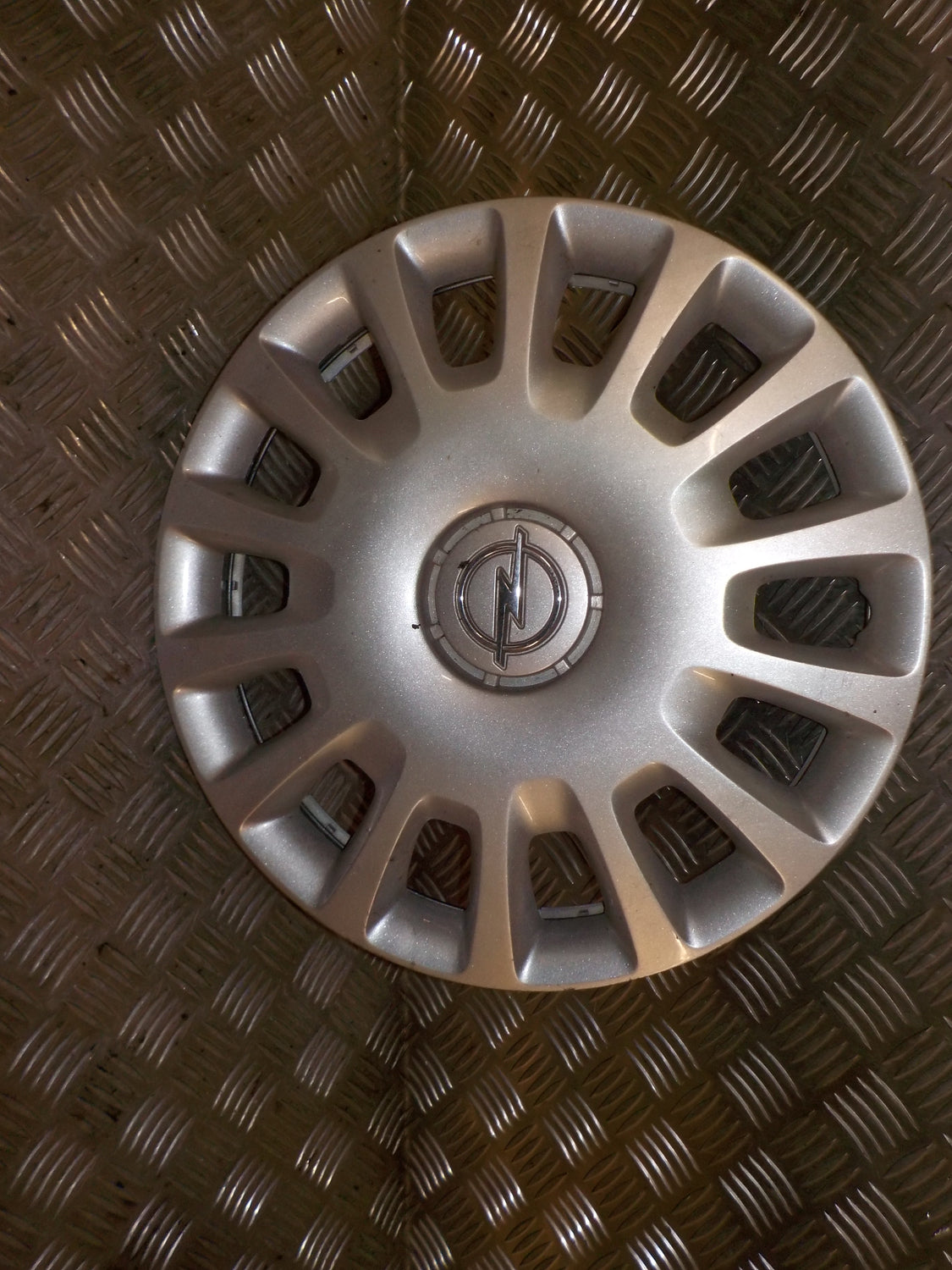 Opel Corsa E Navkapsel Med OEM Nr. 13211853PF Fra Opel Ophugger