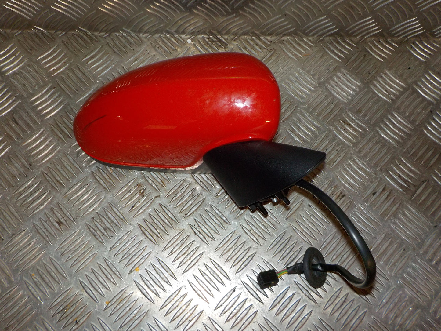 Opel Corsa E Sidespejl Med OEM Nr. 13187618 Fra Opel Ophugger