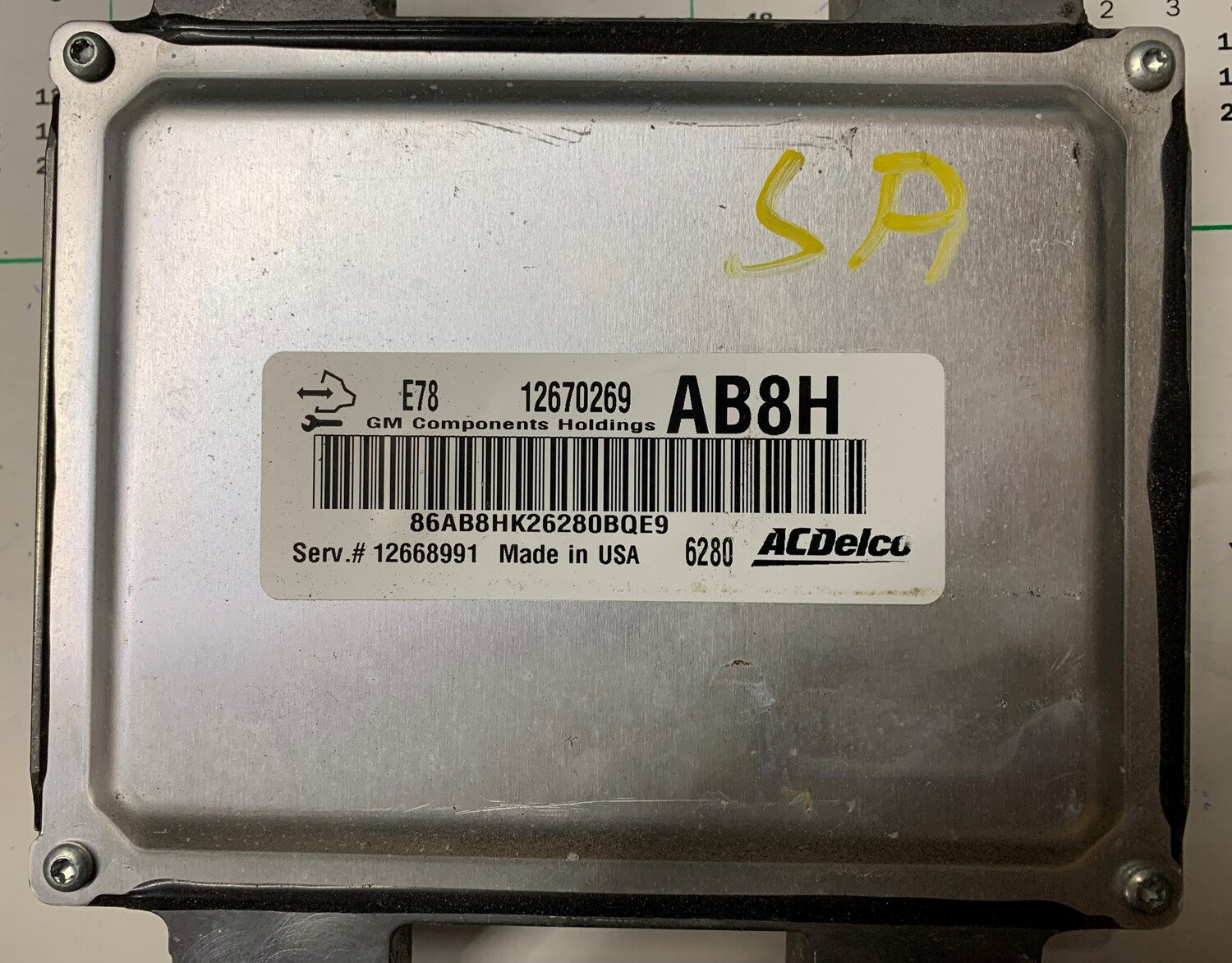 Opel Corsa E Motorstyring - Motorstyreboks - Injection Elboks Med OEM Nr. 12670269 Fra Opel Ophugger