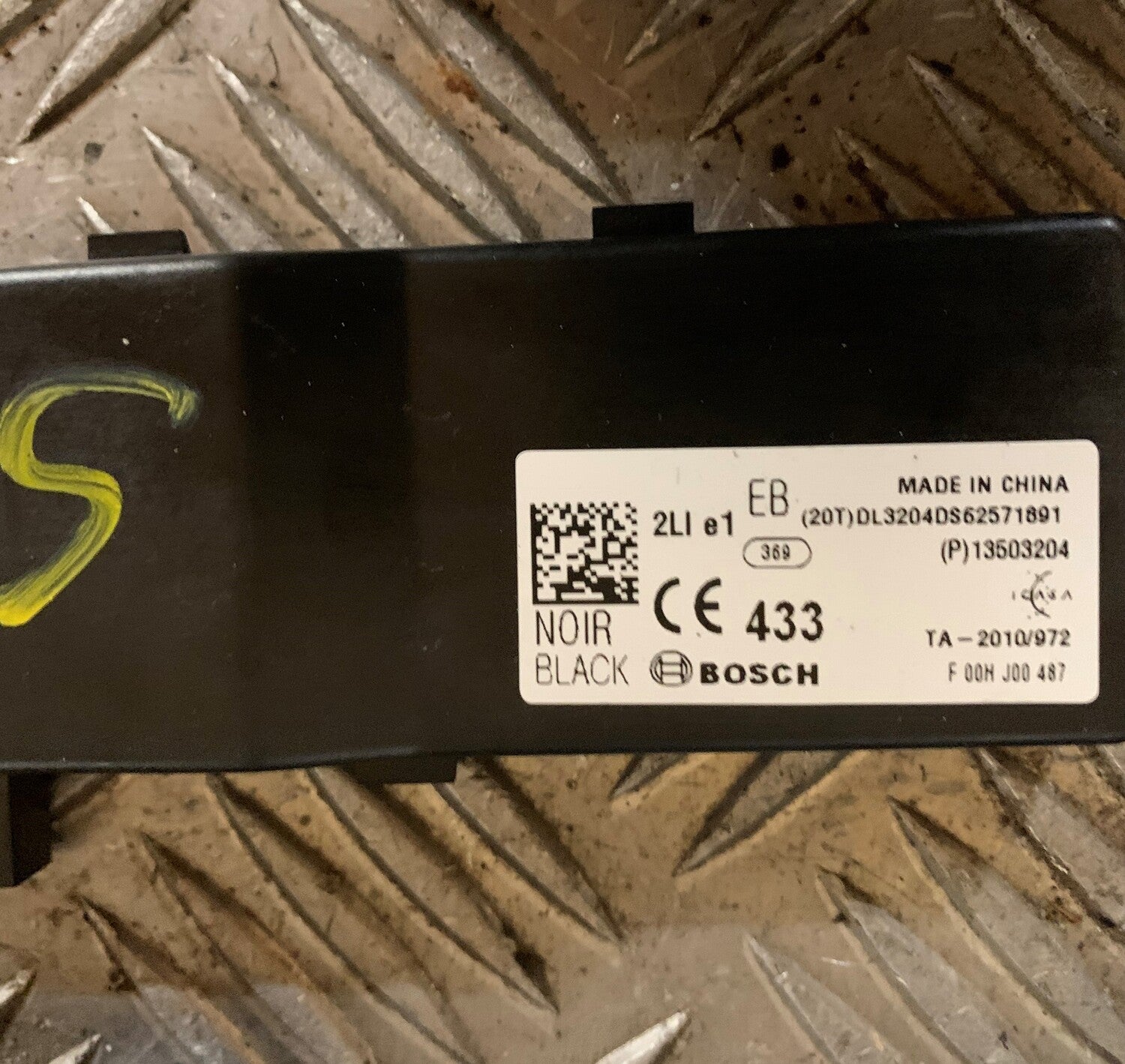 Opel Corsa E Motorstyring - Motorstyreboks - Injection Elboks Med OEM Nr. 12670269 Fra Opel Ophugger