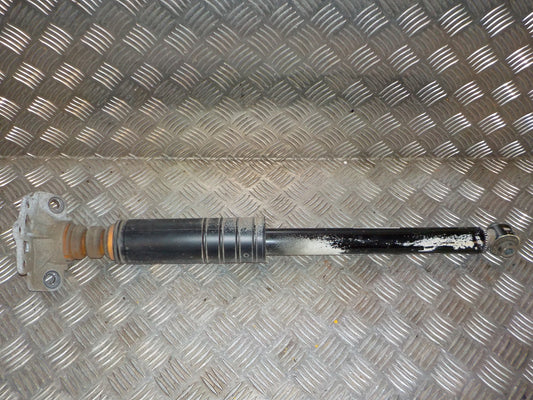 Opel Corsa E Støddæmper Bag Med OEM Nr. 13432671 Fra Opel Ophugger