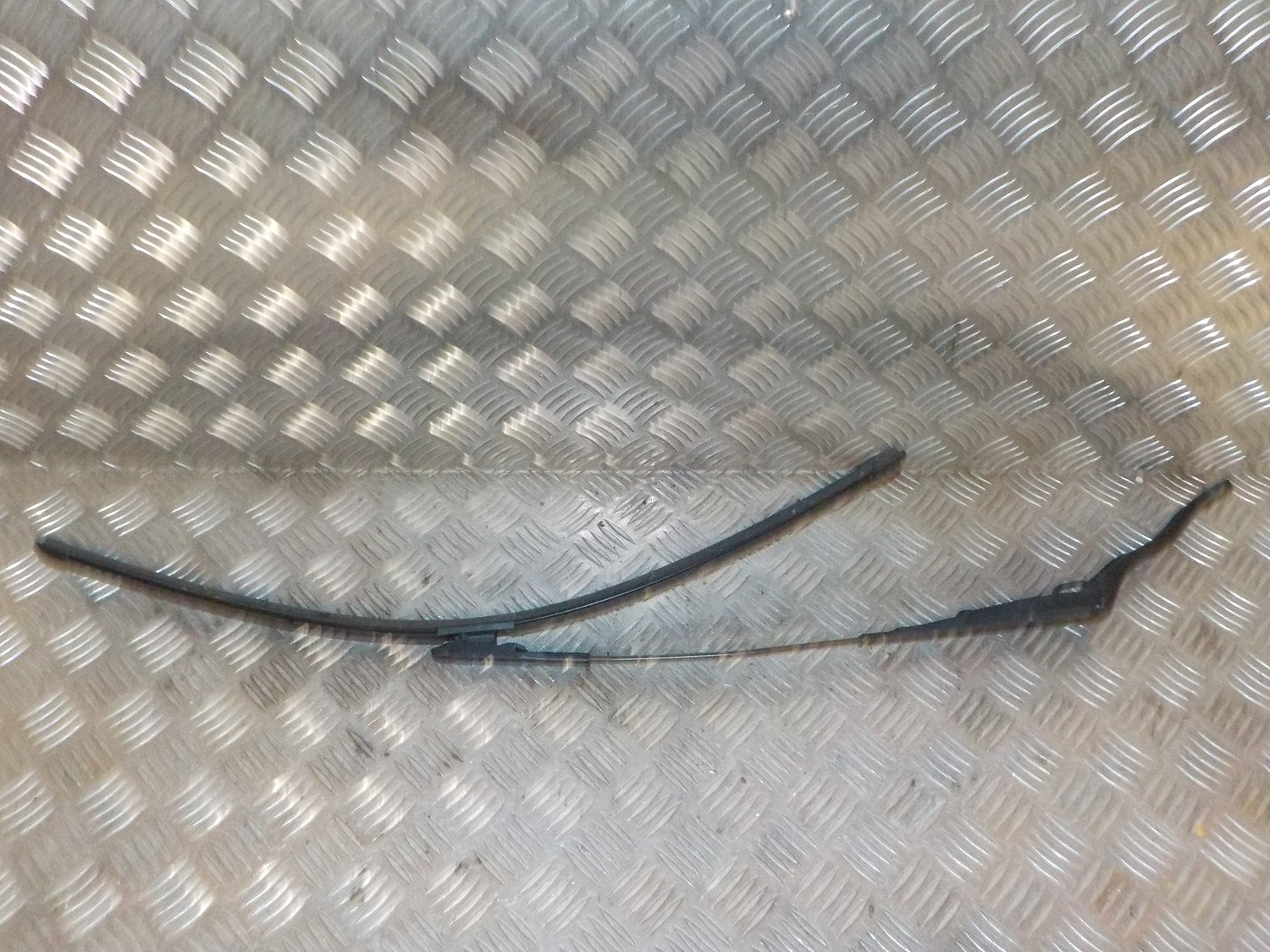 Opel Corsa E Viskerarm Med OEM Nr. 13284136 Fra Opel Ophugger