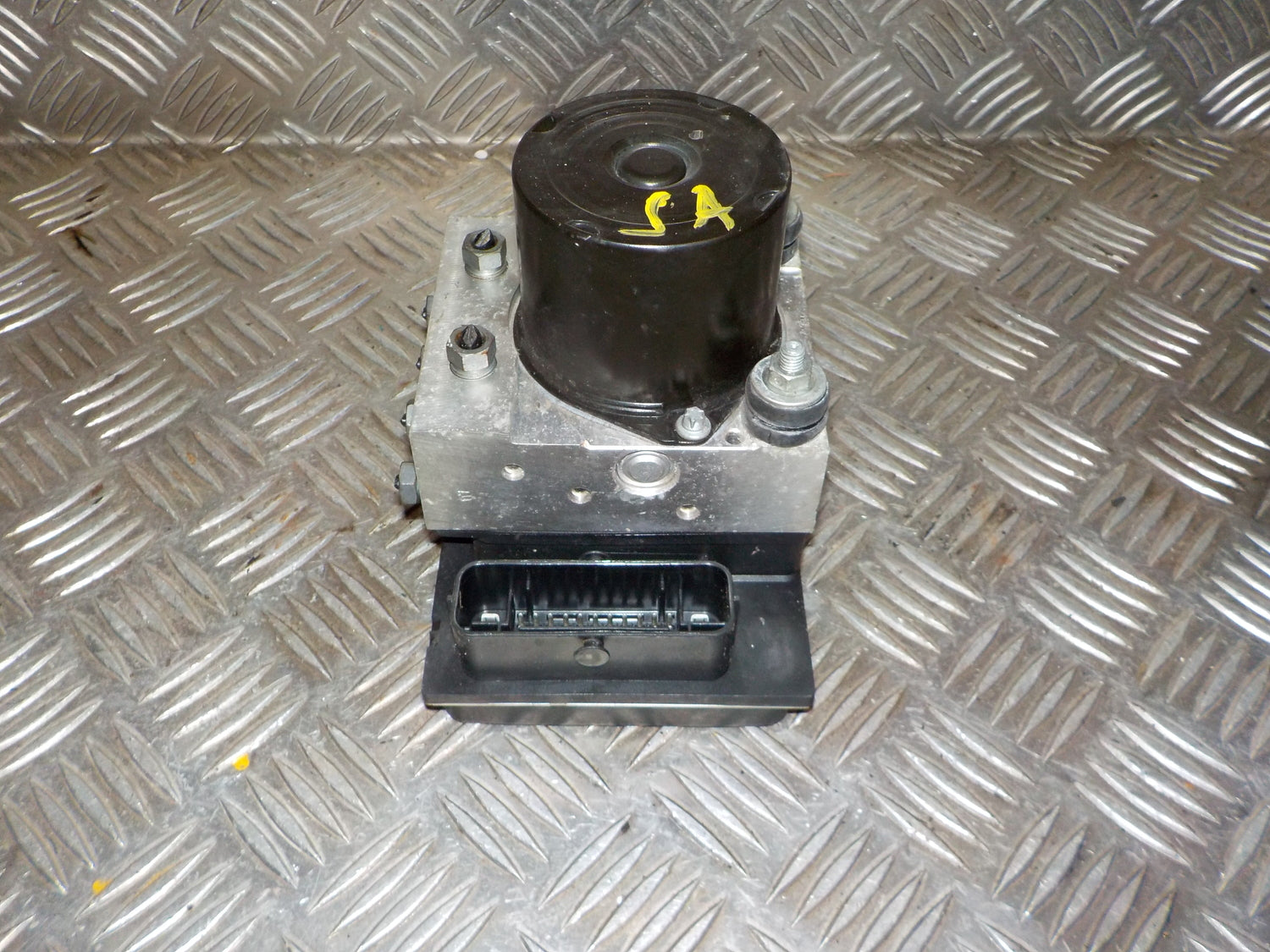 VW Polo 6R Abs Pumpe Med OEM Nr. 6R0614517AB Fra VW Ophugger