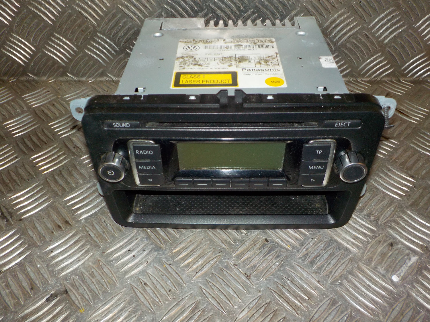 VW Polo 6R Radio M/Cd Med OEM Nr. 5M0035156B Fra VW Ophugger