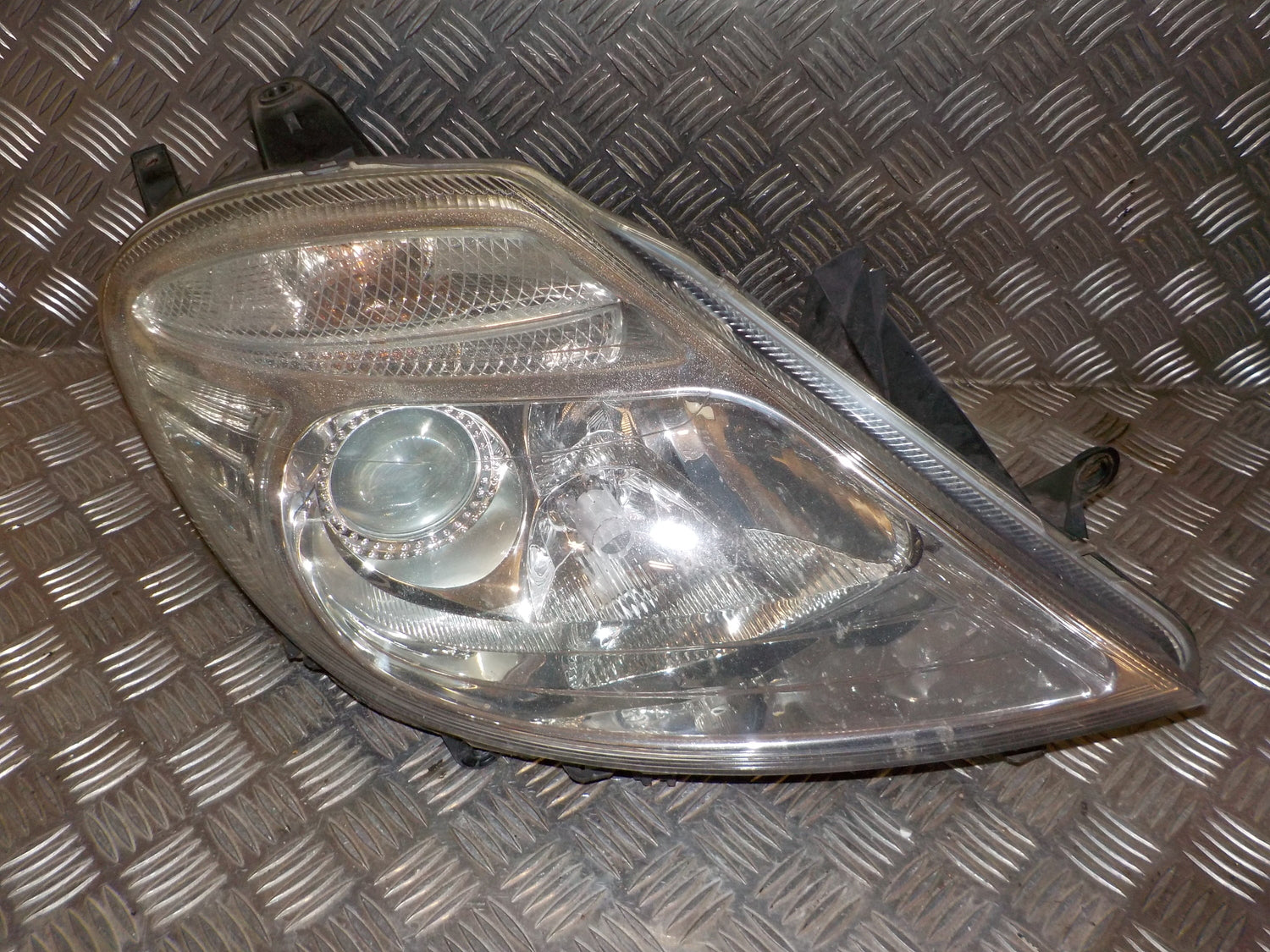 Citroen C8 Forlygte Med OEM Nr. 89006368 Fra Citroen Ophugger