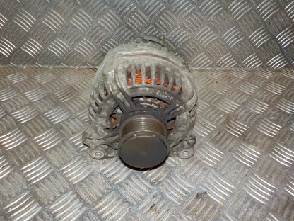 Skoda Fabia Generator Med OEM Nr. 028903028E Fra Skoda Ophugger