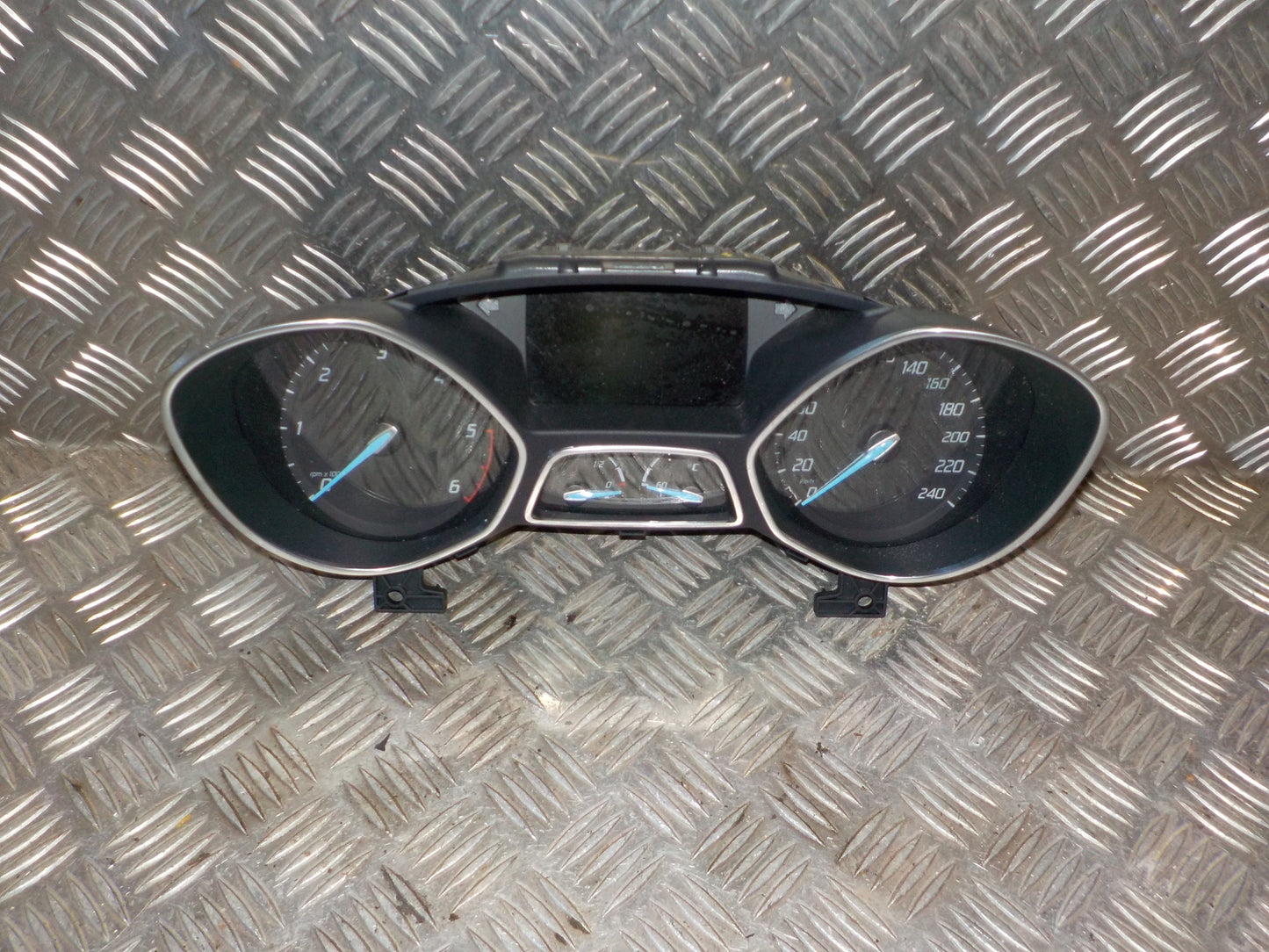 Ford Focus Speedometer - Instrument Med OEM Nr. BM5T10849LV Fra Ford Ophugger