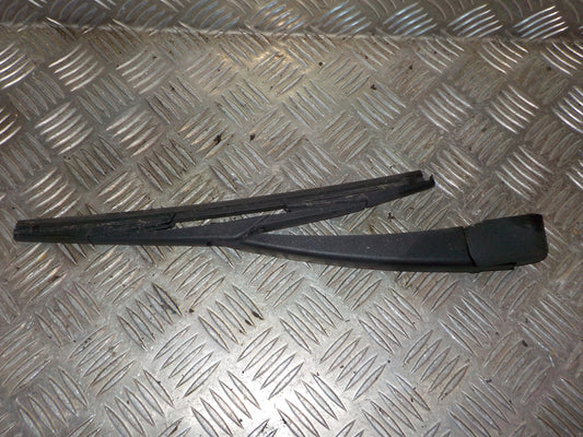 Ford Focus Viskerarm Med OEM Nr. 1786301 Fra Ford Ophugger