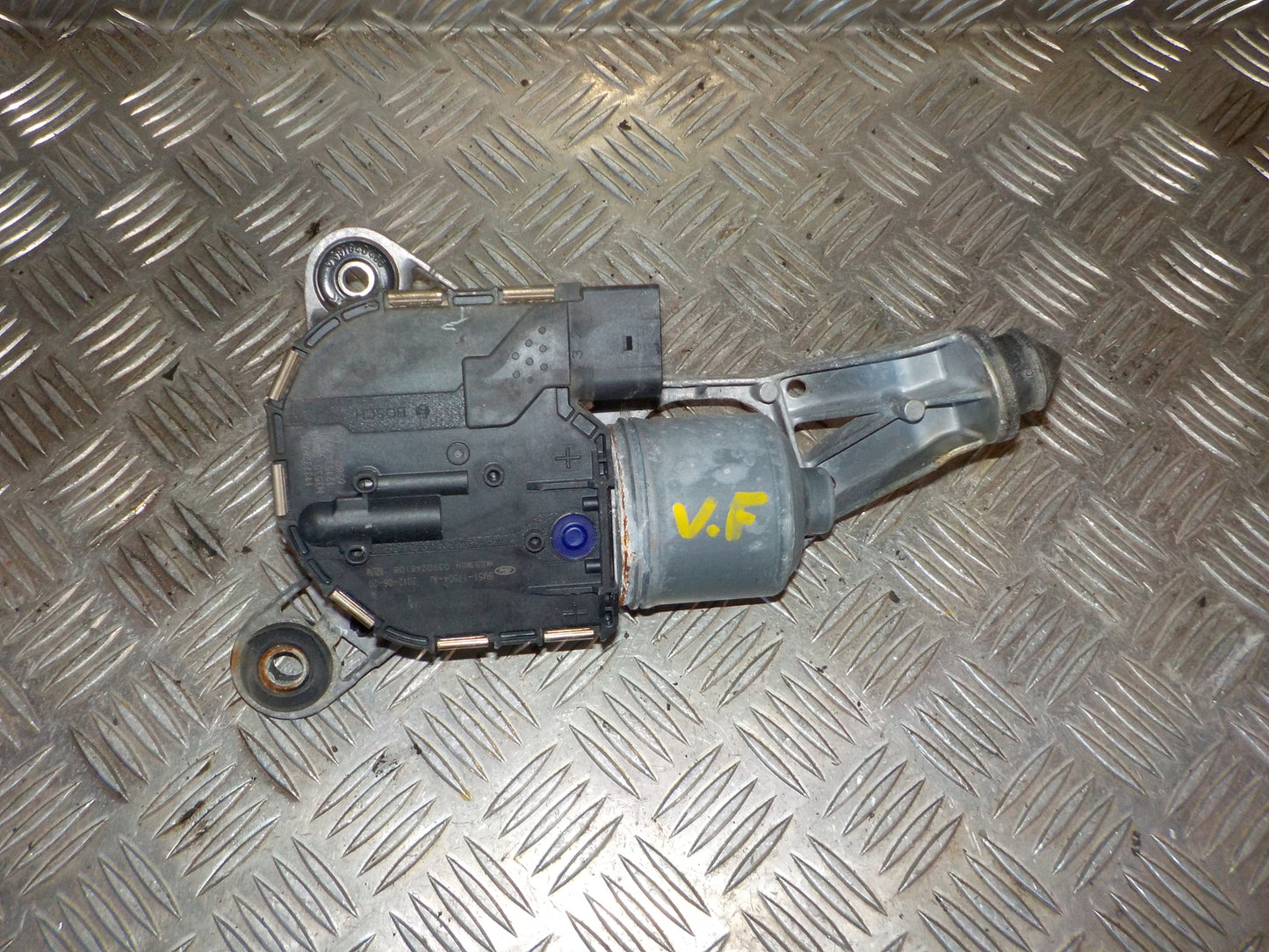 Ford Focus Viskermotor Med OEM Nr. BM5117504AJ Fra Ford Ophugger