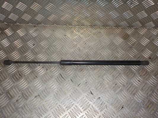 Ford Focus Bagklapsdæmper Med OEM Nr. BM51N406A10AC Fra Ford Ophugger