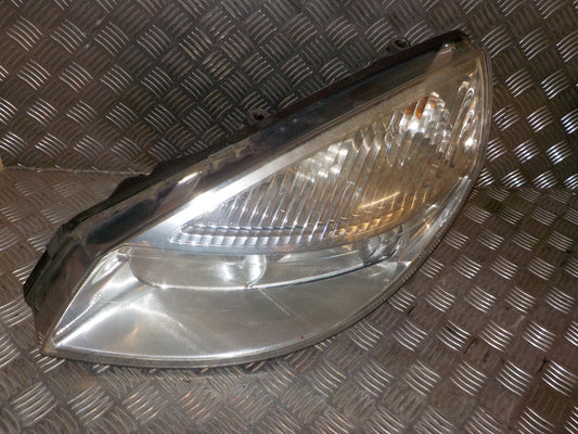 Renault Grand Scenic 2 Forlygte Med OEM Nr. 260605447R Fra Renault Ophugger