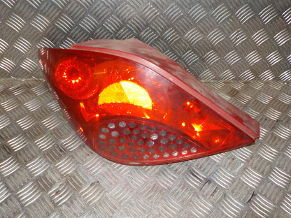 Peugeot 207 Baglygte Med OEM Nr. 6350Y7 Fra Peugeot Ophugger