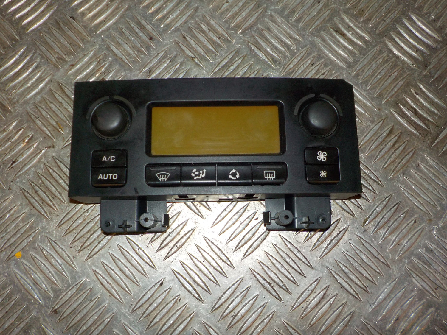 Citroen C4 Varmeregulering Med OEM Nr. 9658084577 Fra Citroen Ophugger