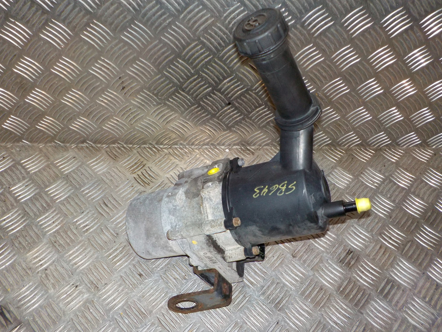 Citroen C4 Servopumpe Med OEM Nr. 4007XV Fra Citroen Ophugger