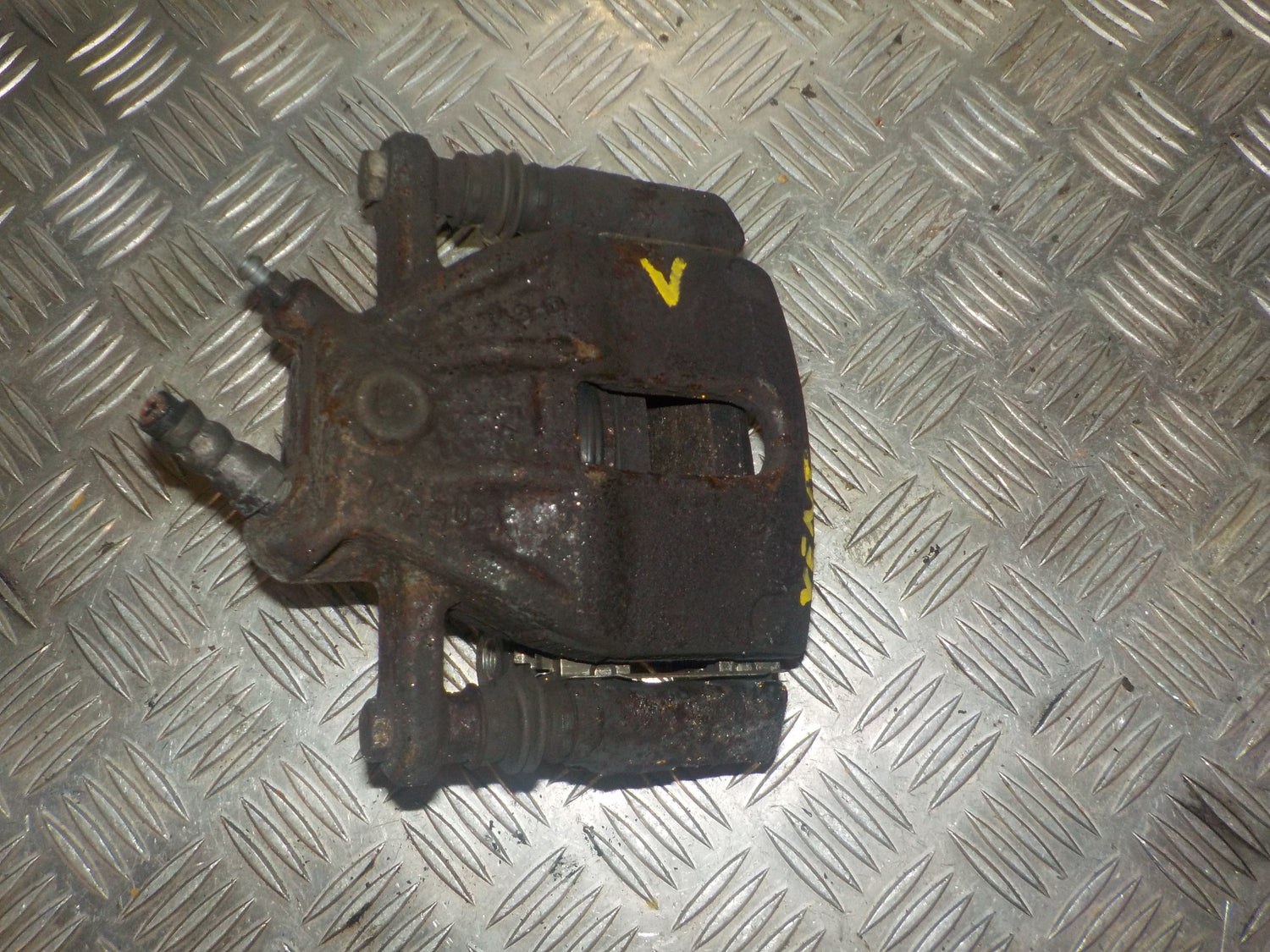 Dacia Logan Bremsekaliber Vf Med OEM Nr. 6001549800 Fra Dacia Ophugger