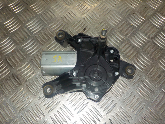Dacia Logan Bagrudevisker Motor Med OEM Nr. 53029412 Fra Dacia Ophugger