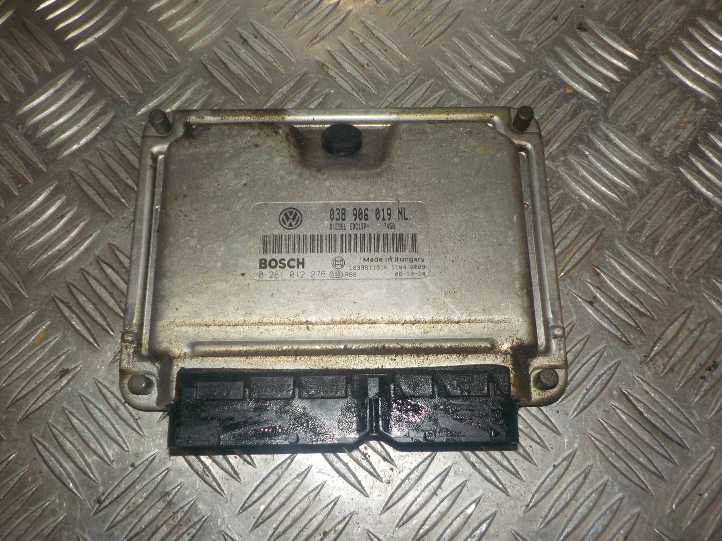 Skoda Fabia Motorstyring - Motorstyreboks - Injection Elboks Med OEM Nr. 038906019NL Fra Skoda Ophugger