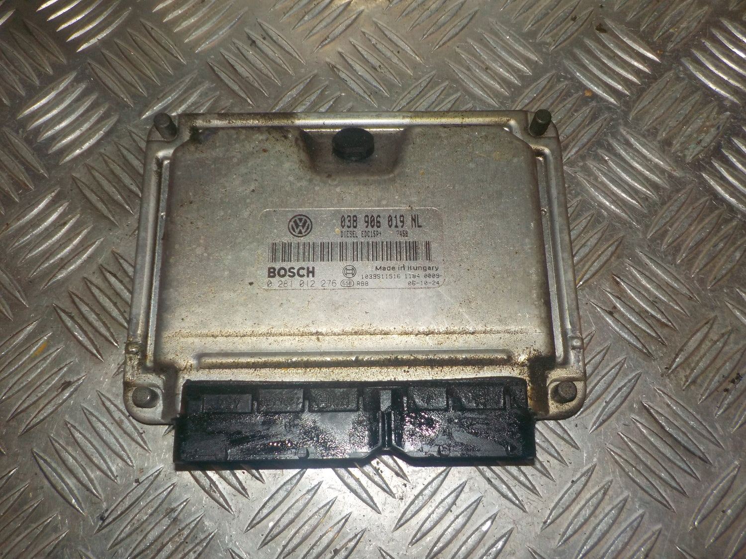 Skoda Fabia Motorstyring - Motorstyreboks - Injection Elboks Med OEM Nr. 038906019NL Fra Skoda Ophugger