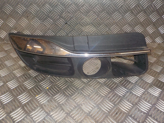 Renault Laguna 3 Kofangergitter Med OEM Nr. 622A90001R Fra Renault Ophugger