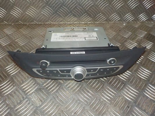 Renault Laguna 3 Radio M/Cd Med OEM Nr. 281155676R Fra Renault Ophugger
