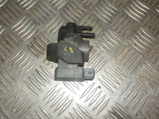 Renault Laguna 3 Vacuum Ventil Med OEM Nr. EV526 Fra Renault Ophugger