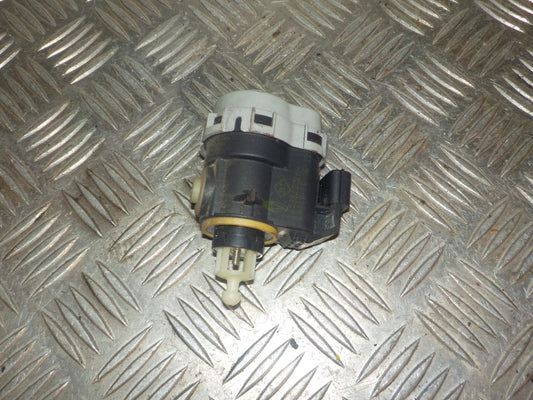 Renault Laguna 3 Lygtejusterings Motor Med OEM Nr. 260560004R Fra Renault Ophugger