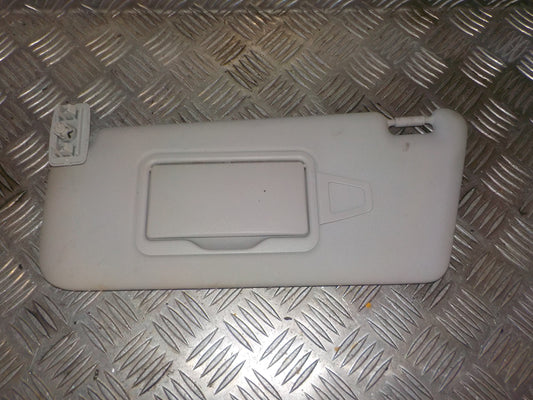 Mercedes B W245 Solskærm Med OEM Nr. A1698100110 Fra Mercedes Ophugger