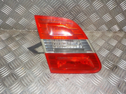 Mercedes B W245 Baglygte Med OEM Nr. 1698201564 Fra Mercedes Ophugger