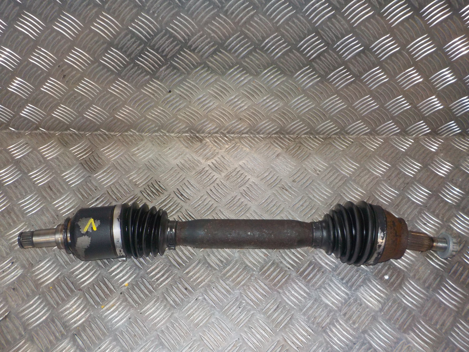 Mercedes B W245 Trækaksel For V Med OEM Nr. 1693606772 Fra Mercedes Ophugger