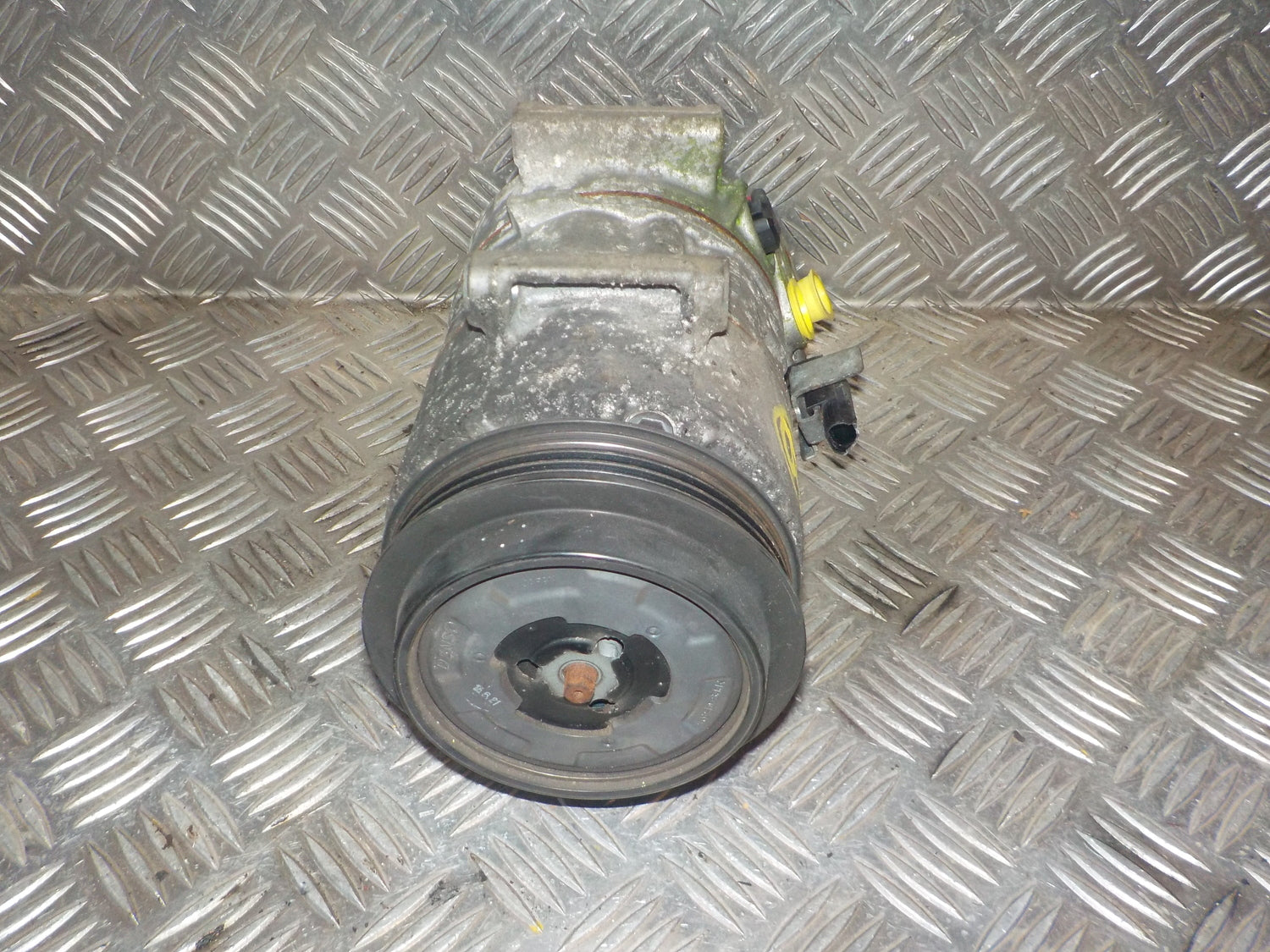 Mercedes B W245 Aircondition Pumpe Med OEM Nr. 0012309011 Fra Mercedes Ophugger