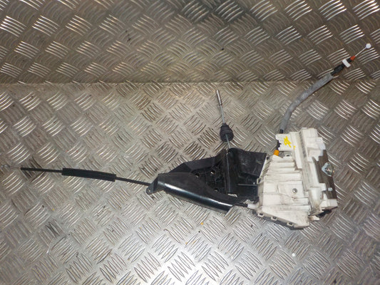 Mercedes B W245 Dørlås Med OEM Nr. 1697302135 Fra Mercedes Ophugger