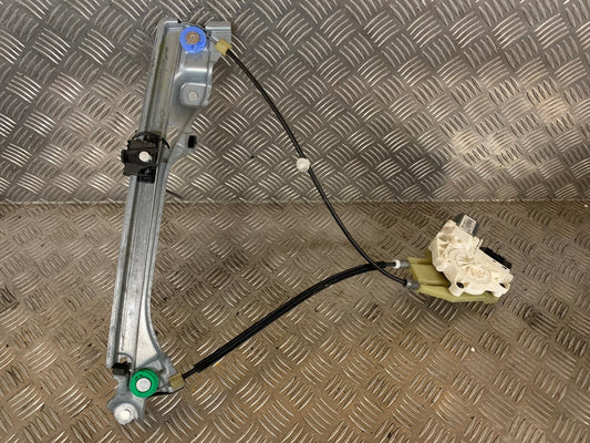 Renault Laguna 3 Rudemotor - Rudehejs Med OEM Nr. 827310001R Fra Renault Ophugger