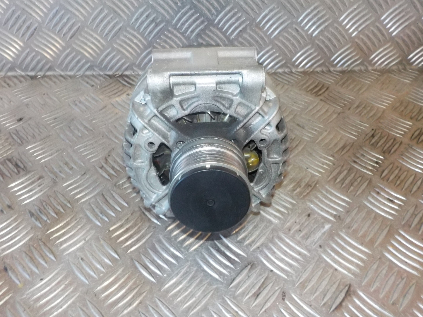 Renault Laguna 2 Generator Med OEM Nr. 7700431712 Fra Renault Ophugger