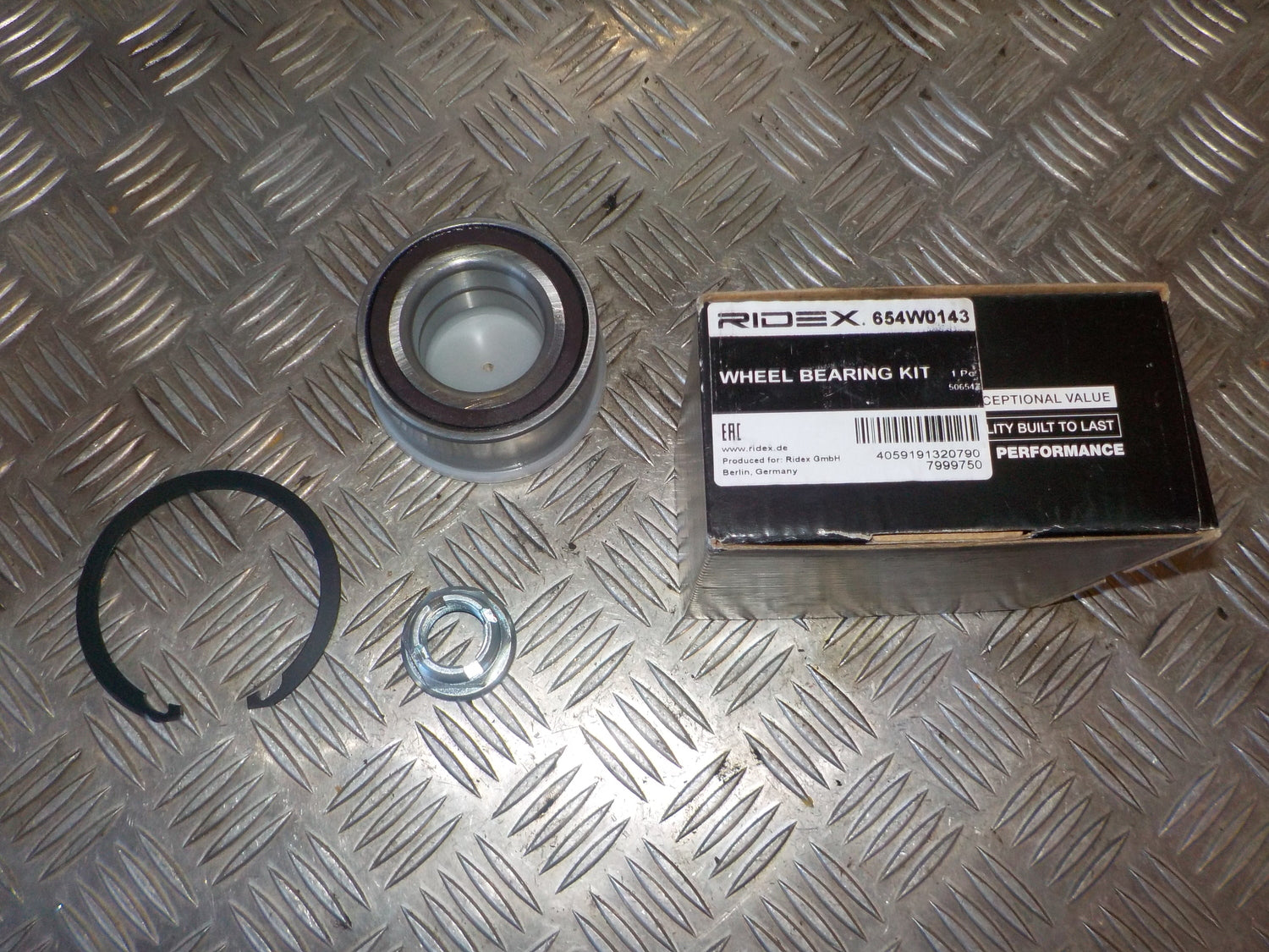 Renault Laguna 2 Hjullejer Med OEM Nr. 654W0143 Fra Renault Ophugger